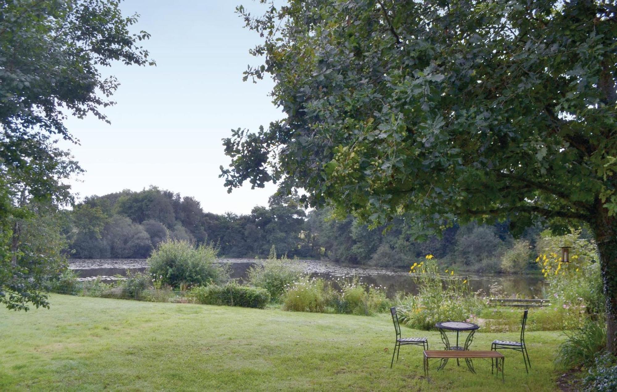 La Grande Chaise
